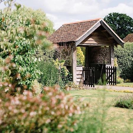 Forest Farm Barn Hampshire بيشوبس والتهام المظهر الخارجي الصورة