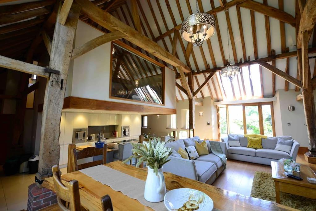 Forest Farm Barn Hampshire بيشوبس والتهام المظهر الخارجي الصورة